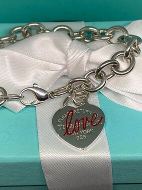 Tiffany & Co Return to Tiffany Red Enamel LOVE Heart Bracelet 31gr 925 silver